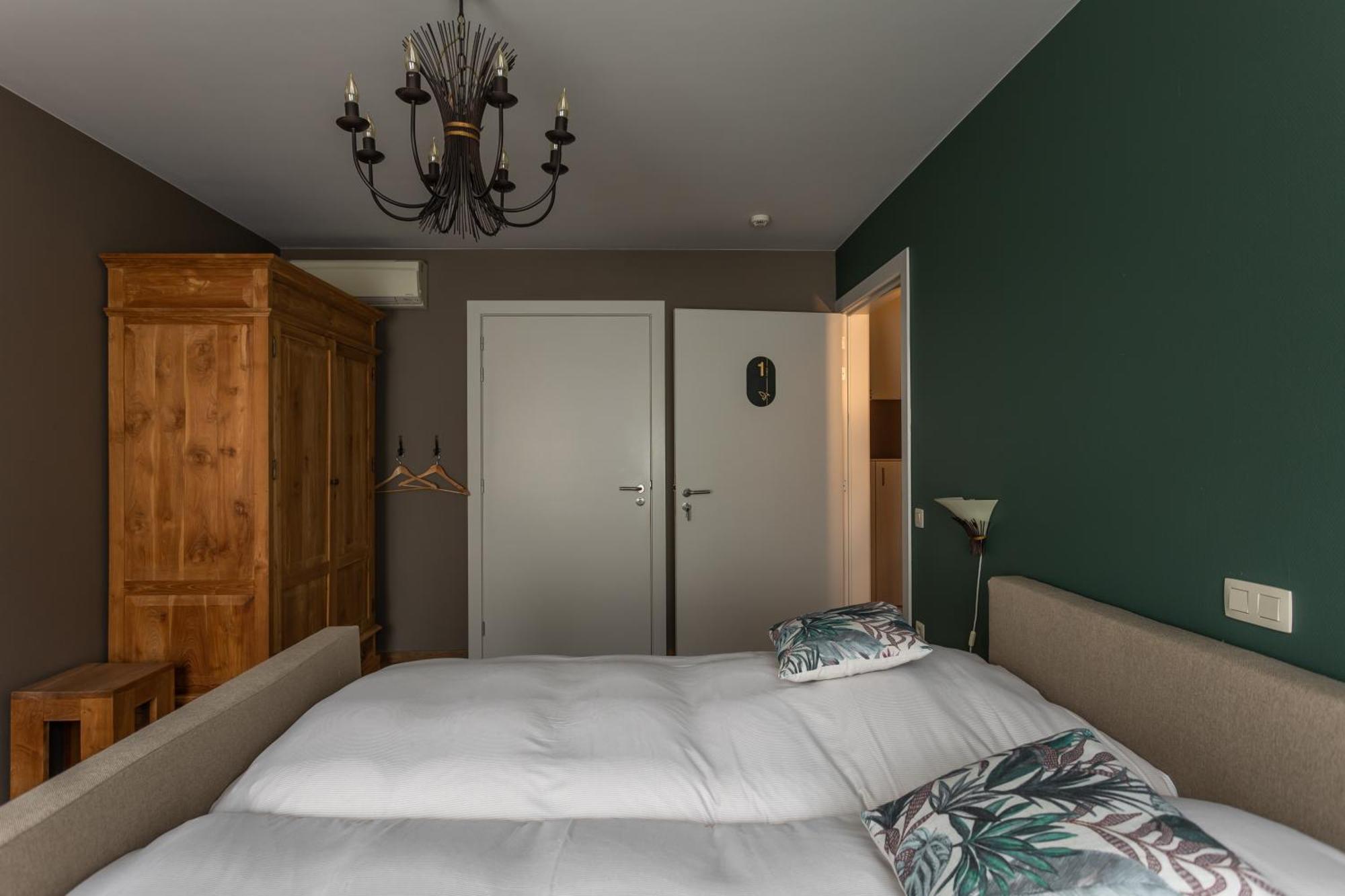 B&B De Floreffe NeerNeerpelt エクステリア 写真